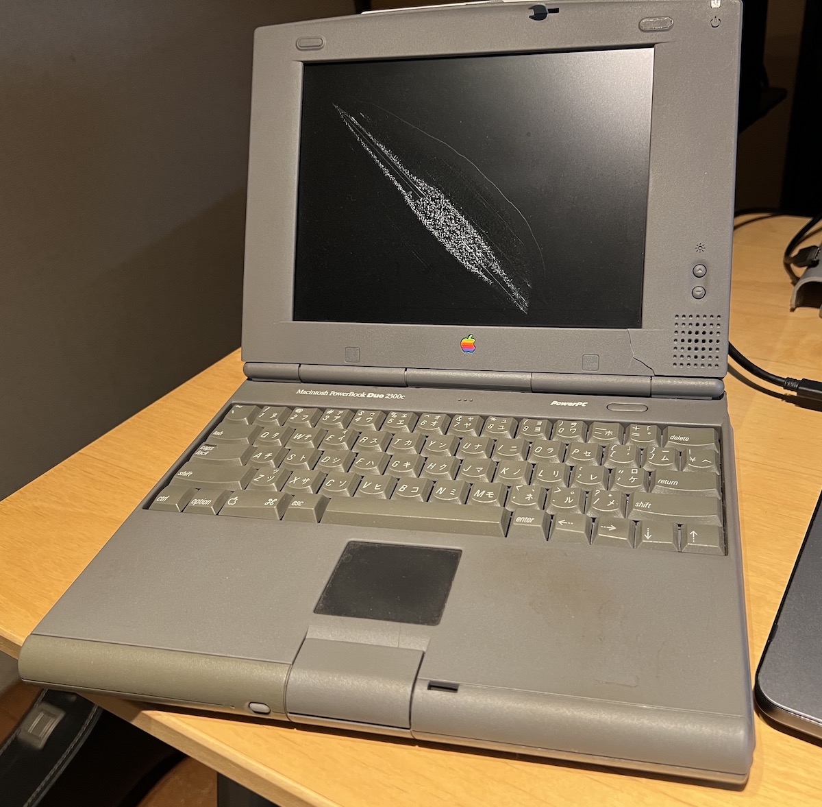 m*a様 Macintosh PowerBook Duo 2300c グレー m*a様 Macintosh PowerBook Duo 2300c グレー