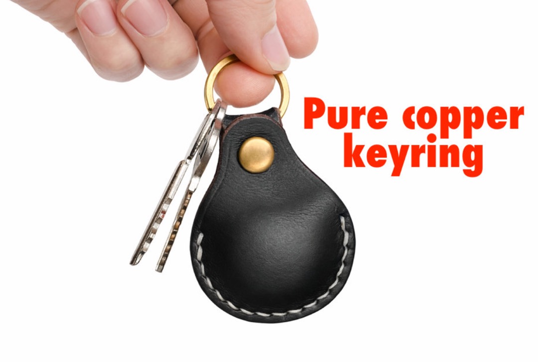 minz-horween-leather-keychain-airtag